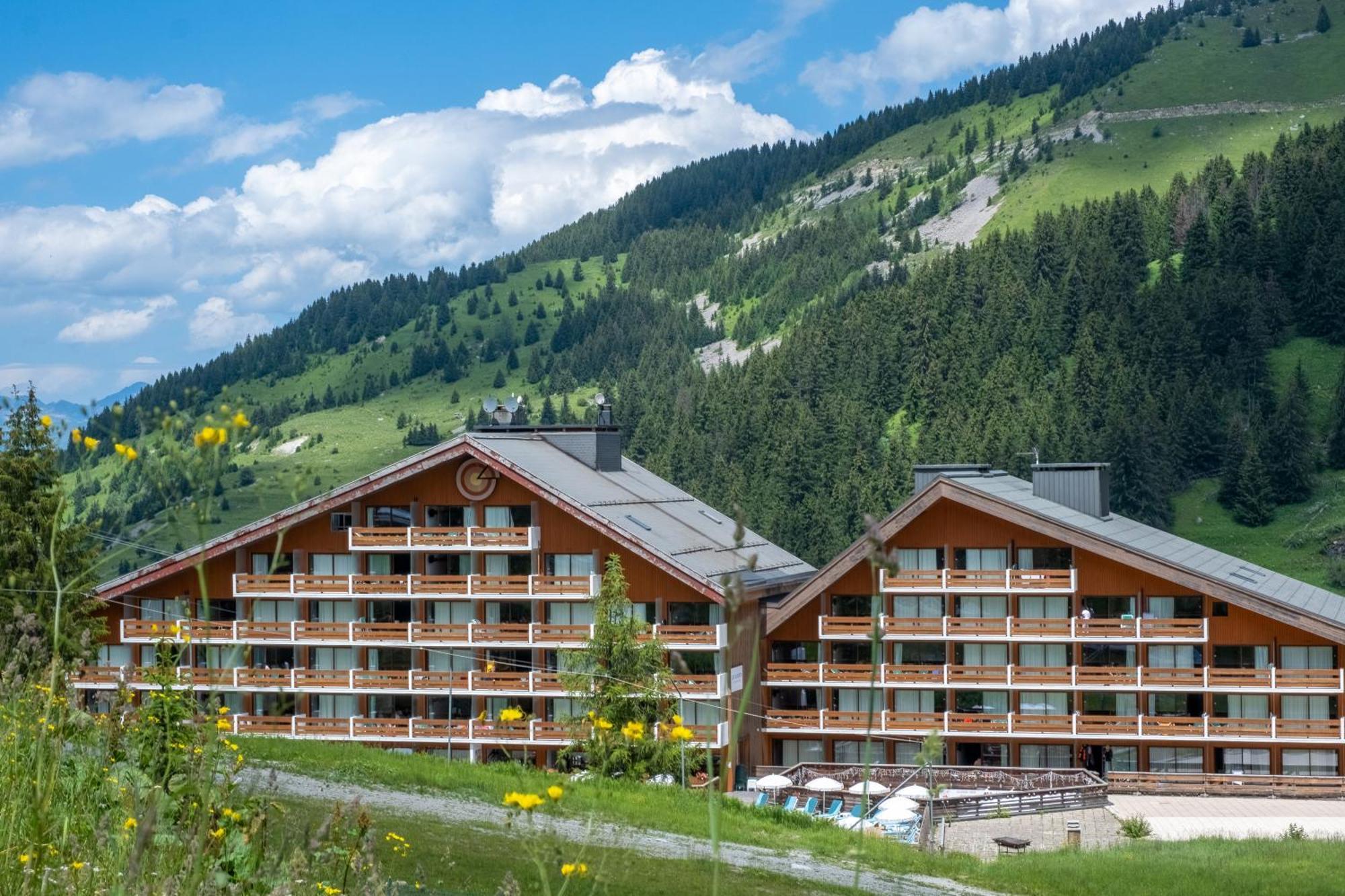 Residence Pierre & Vacances Les Bleuets Méribel Exteriör bild